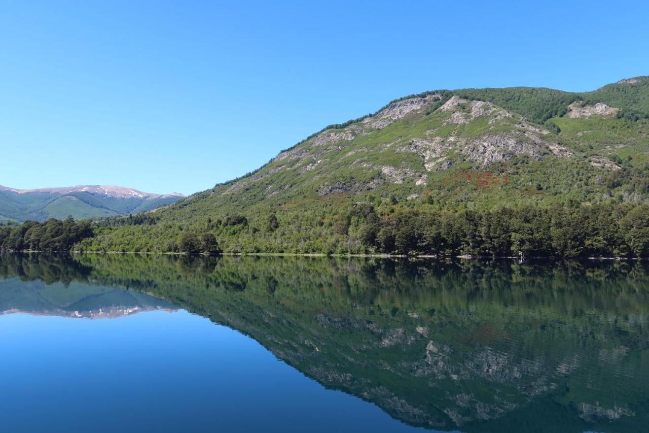 Hermoso Eco Lodge Сан-Мартин-де-лос-Андес Экстерьер фото