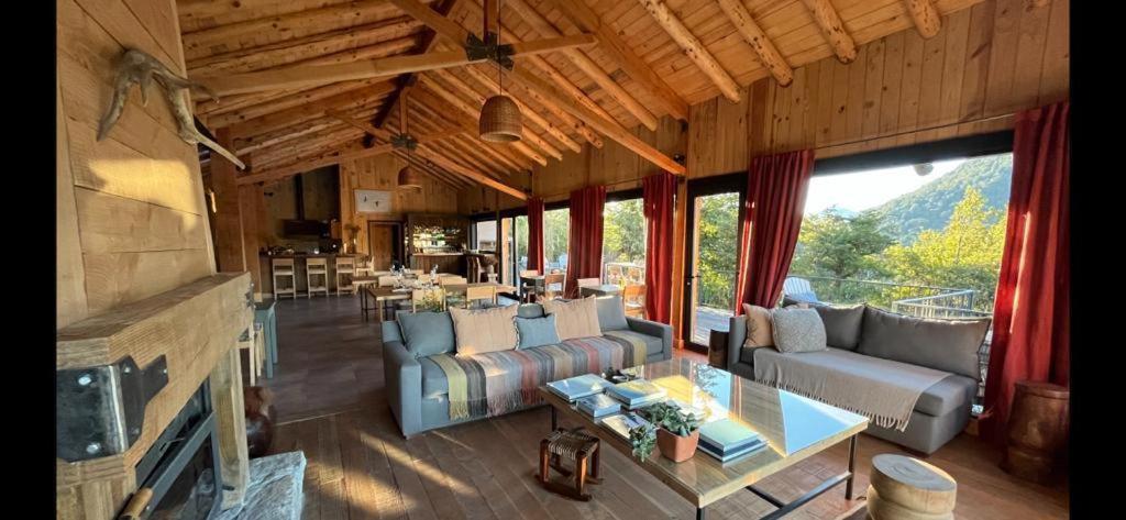 Hermoso Eco Lodge Сан-Мартин-де-лос-Андес Экстерьер фото